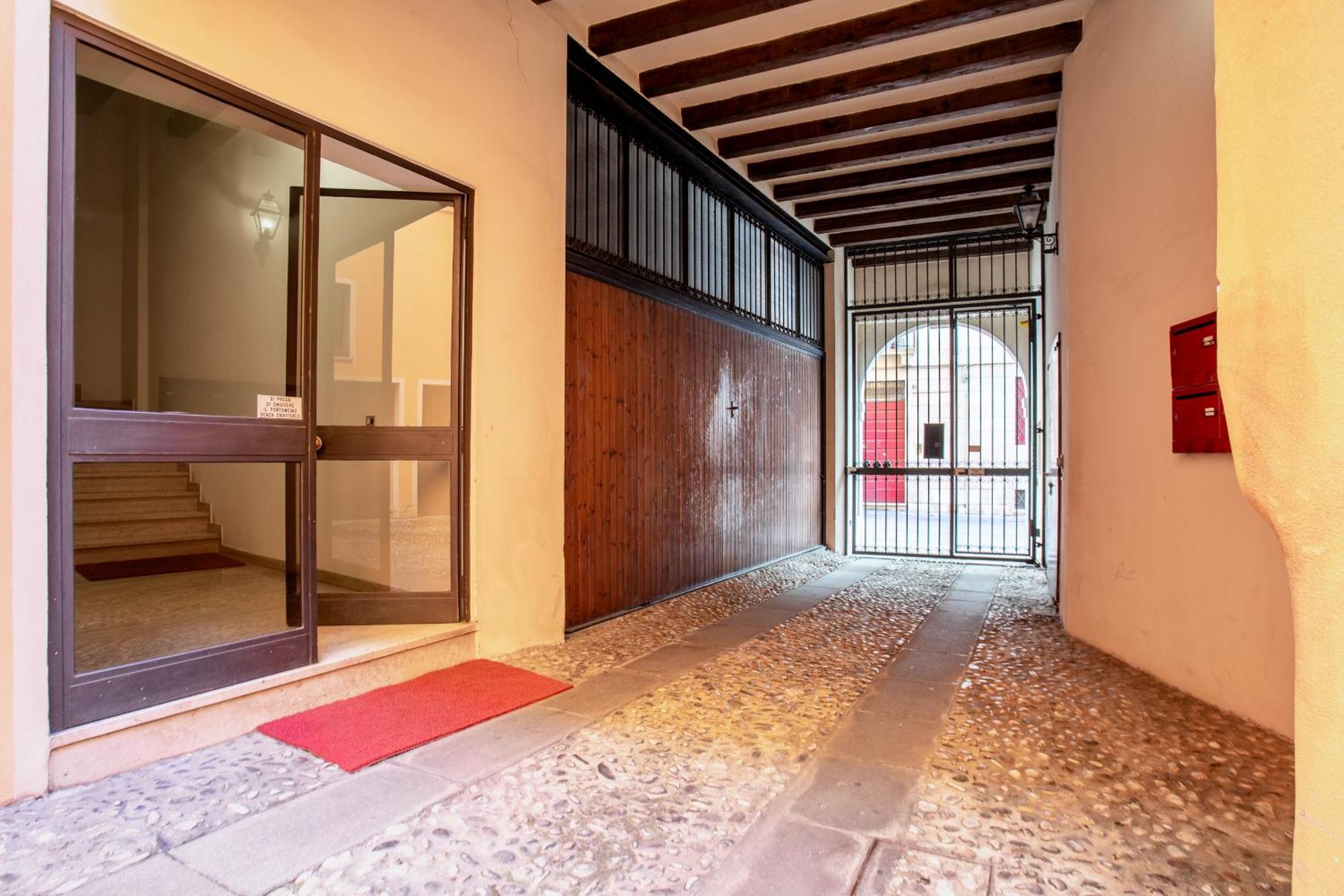 San Faustino Central Apartment Vicenza Esterno foto